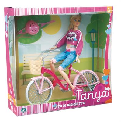 TANYA GITA IN BICICLETTA