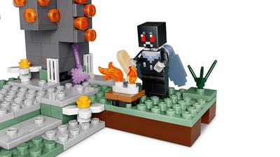 Lego Minecraft Giardino Pallido 21586